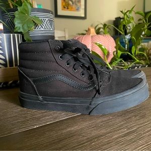 Kids Size 2 Hightop Vans